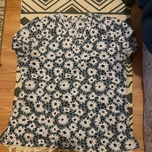 XL Scrub Top